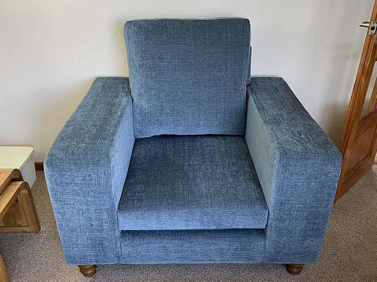 bespoke-living-room-chair